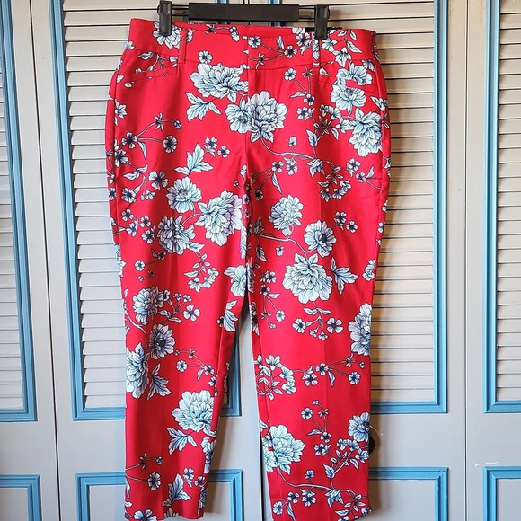 Roz & Ali Red Floral Pants - Picture 2 of 14